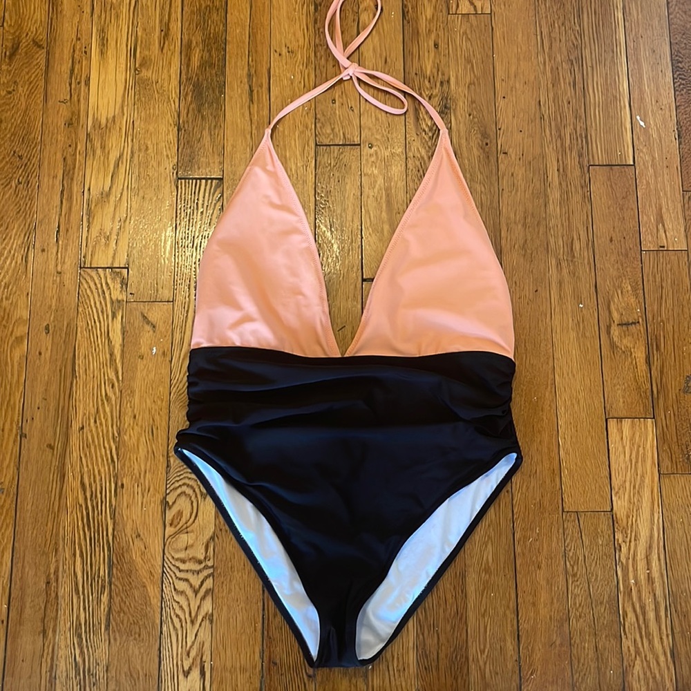 NEW! Cupshe One- Piece Bathing Suit Size: XL Low Cut & Low Back Style